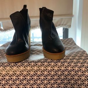 Gap Leather Chelsea Boots